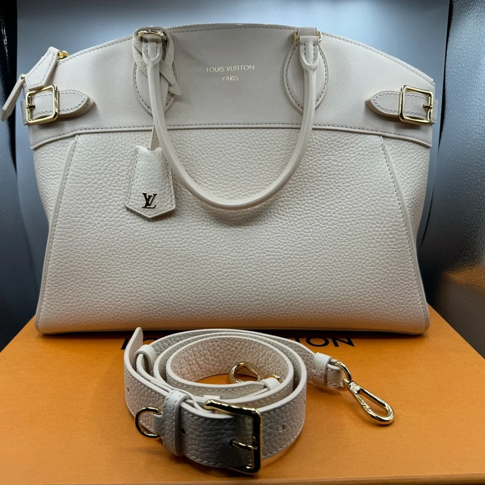 Louis Vuitton Vendôme MM - Picture 9 of 13